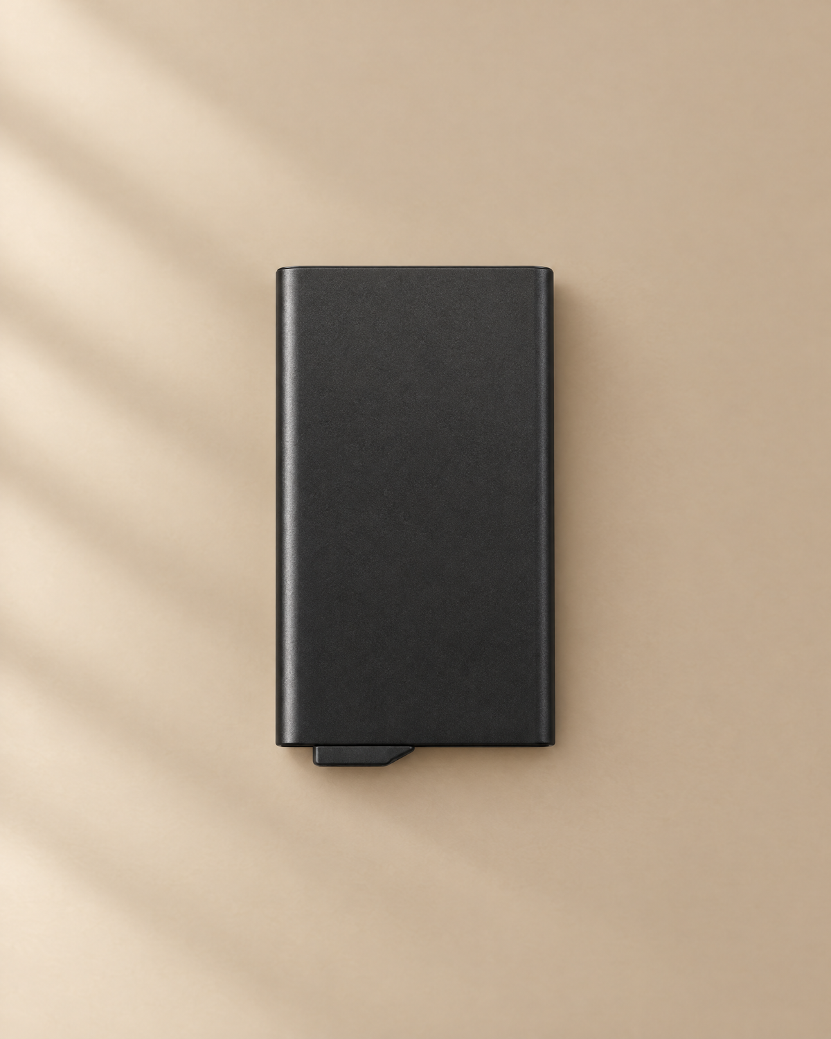 KEEL CARRY Core pop-up card wallet, closed, seen from above.